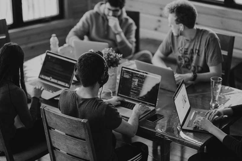 Kariera w e-multicontent - copywriting, tłumaczenia, seo, strony internetowe, e-commerce, marketplace